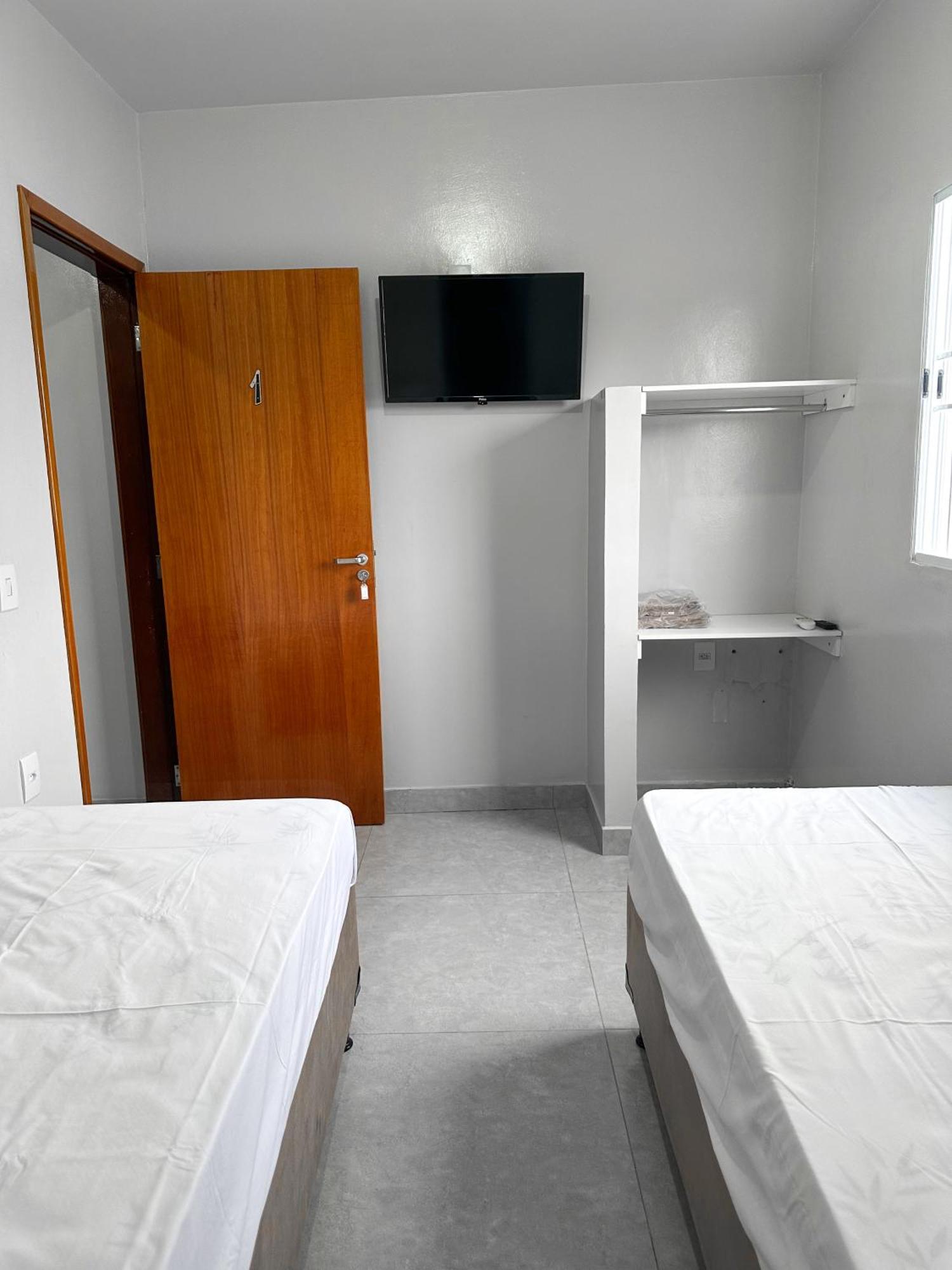 Spot Hotel E Pousada Uberlandia Exterior photo